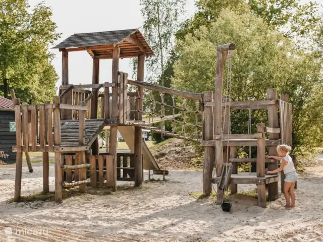 Maisons de garçons - Janne (4P) | Pays-Bas, Overijssel, Lattrop - chalet Découvrez ensemble toutes les aires de jeux du camping.