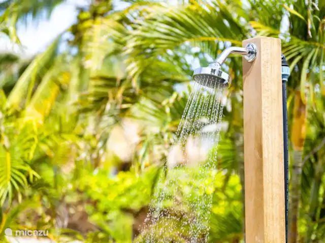 Amazonia con piscina de magnesio en Curazao, Curazao Centro, Willemstad - apartamento Toma una buena ducha antes de ir a nadar. Esto mantiene nuestra piscina impecable para todos.