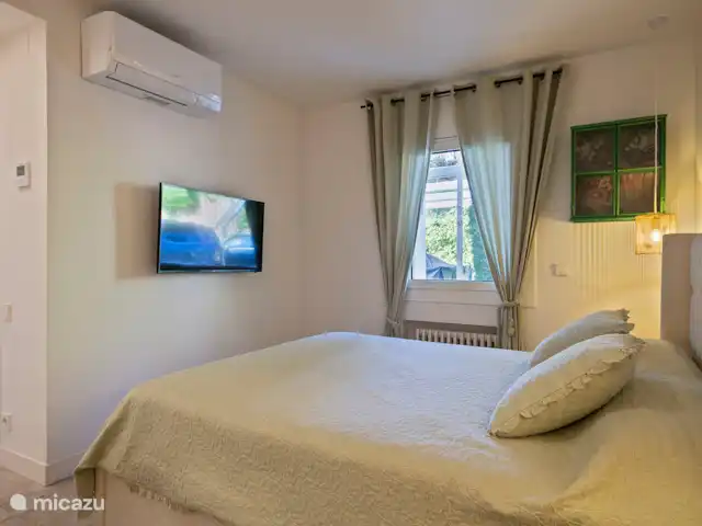 Mareterra: House with pool and views in Spain, Barcelona, Sant Andreu de Llavaneres  - villa Earth suite