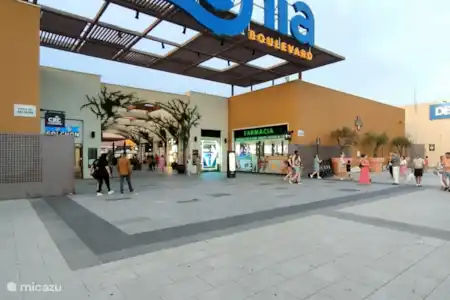 Zenia Boulevard