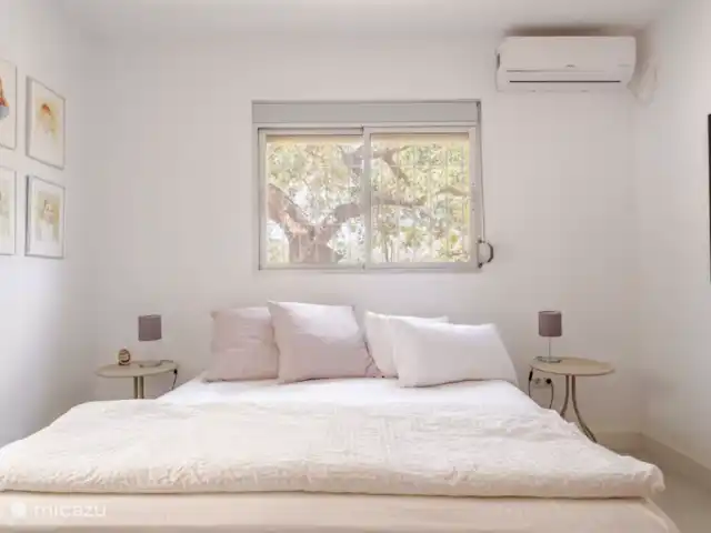 Casa Roca huren in Spanje, Andalusië, Los Ventorros de Comares - finca master bedroom - airco