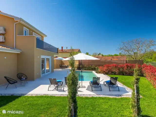 Villa Filipi en Croacia, Istria, Vižinada - villa Terraza + Piscina