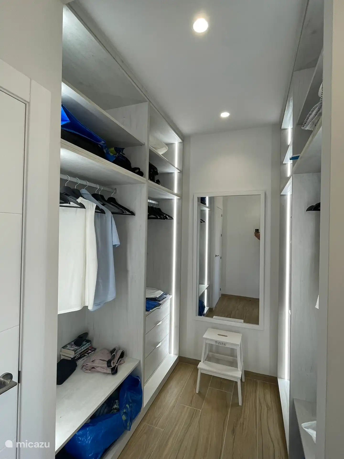 Vestidor en el dormitorio principal - planta.