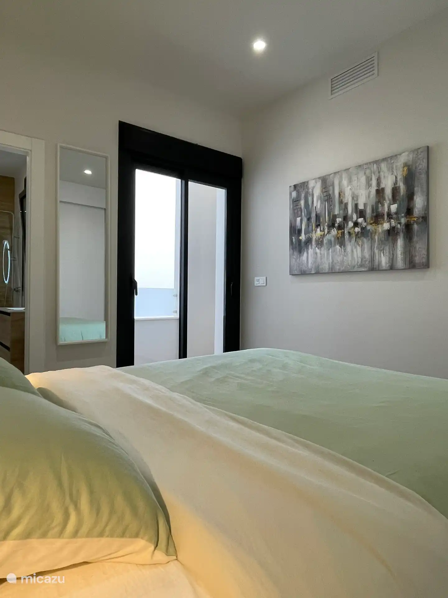 Dormitorio 2 - primera planta (con cama de 160x200cm). 