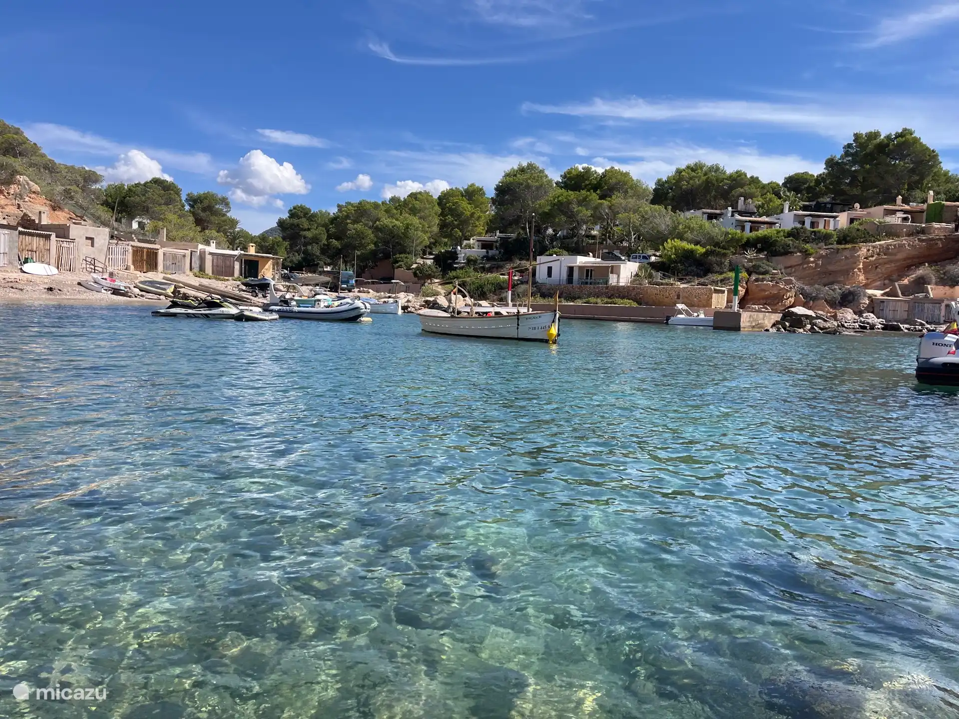 crique de pêcheurs 5mn à pieds