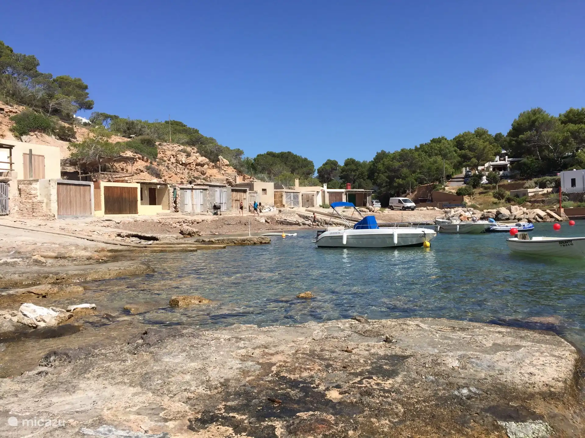La crique des pêcheurs en bas de la colline, à 5 minutes à pied de chez moi.