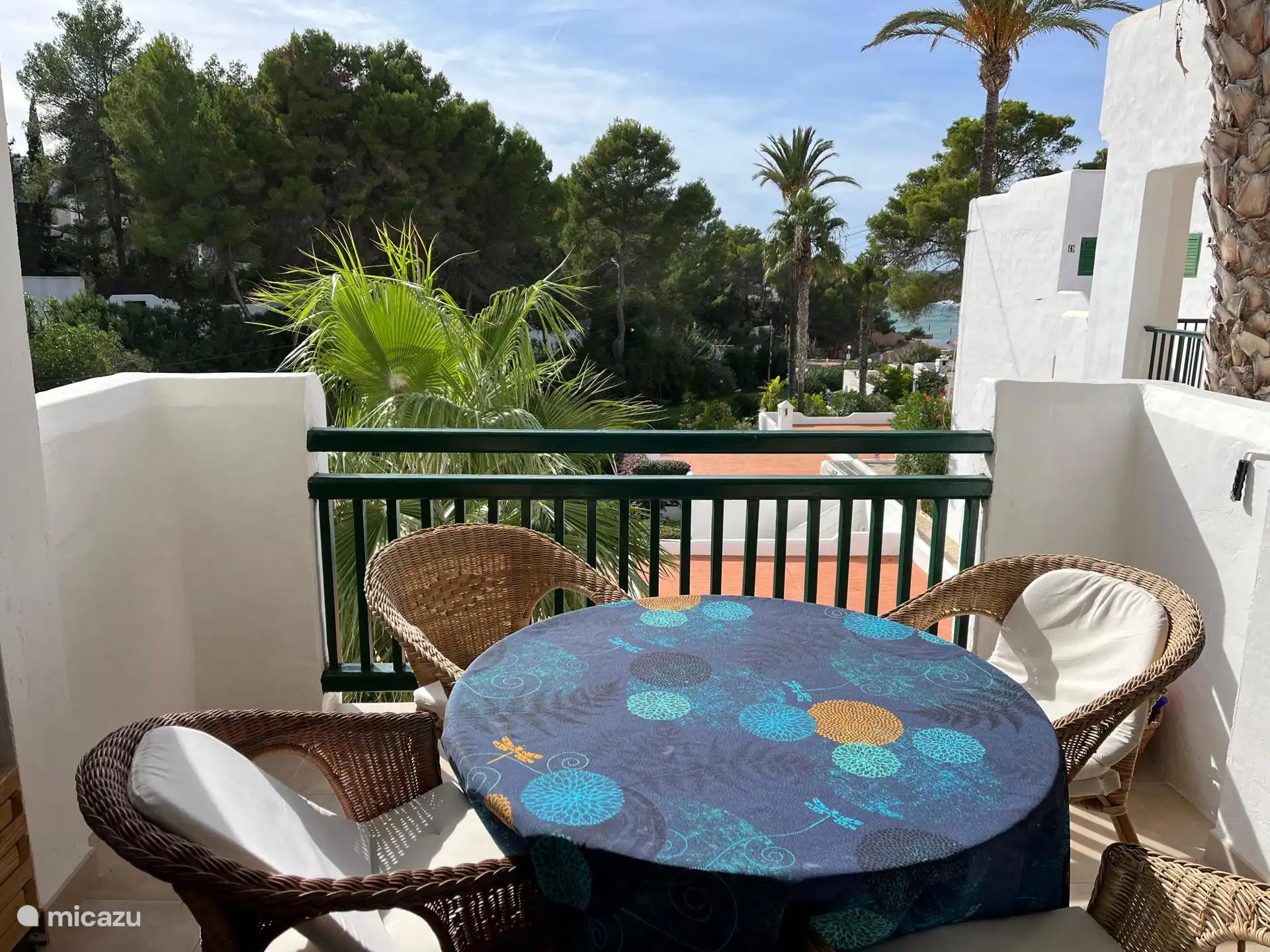 Terrasse avec vue sur la mer