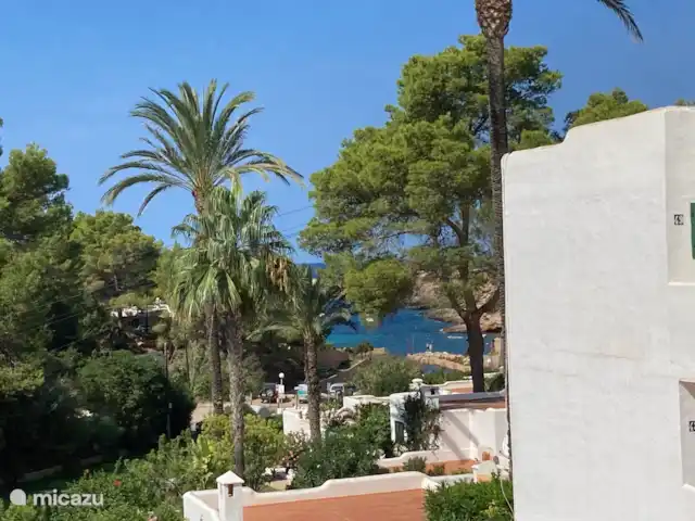 Apartamento en primera línea de playa Ibiza en España, Ibiza, Cala Tarida - casa vacacional Vistas al mar desde la terraza.