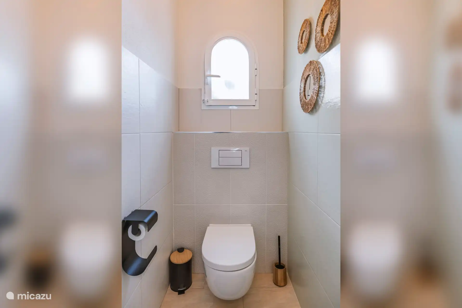 separate toilet ground floor