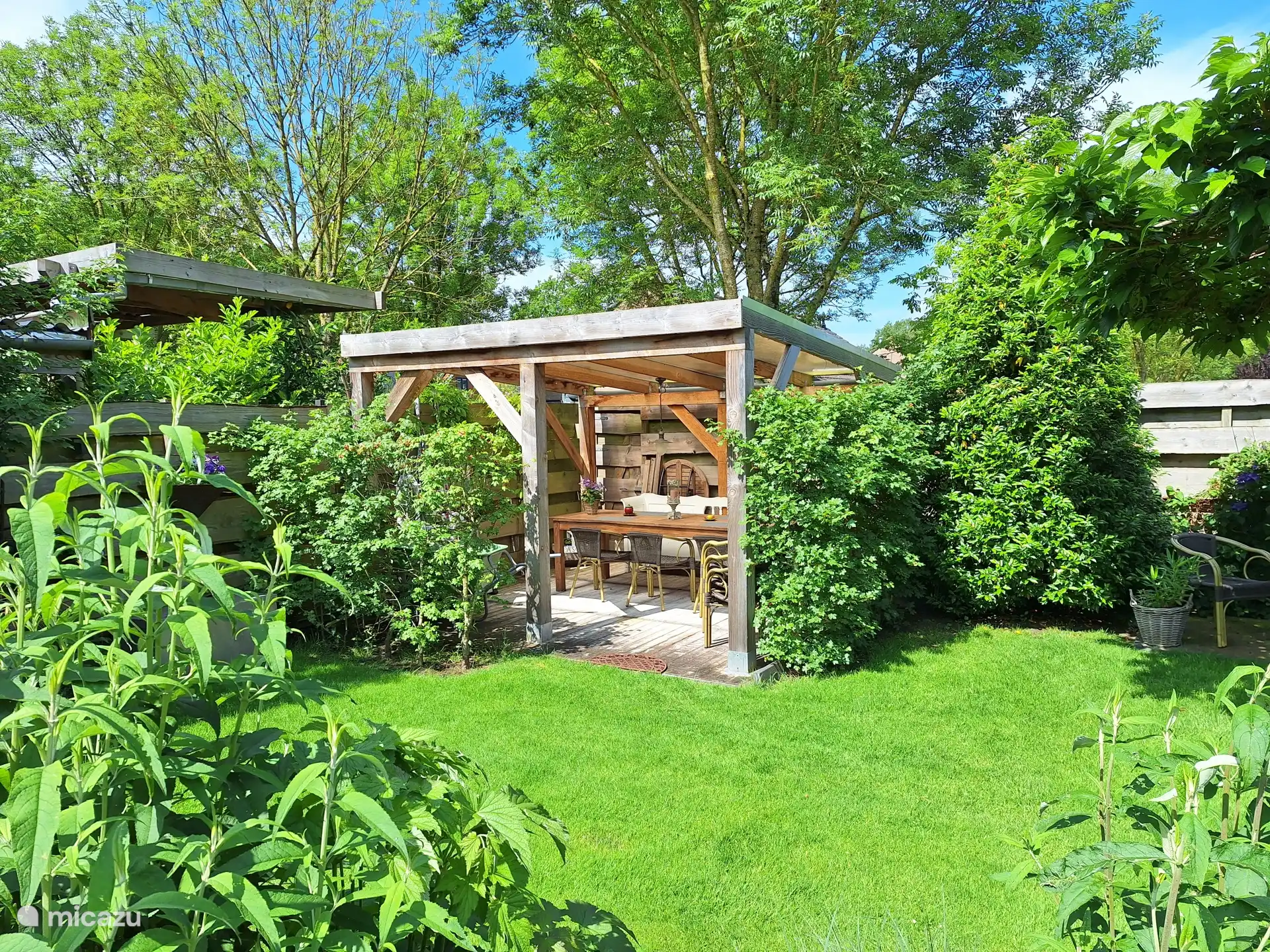 Spacious communal garden 