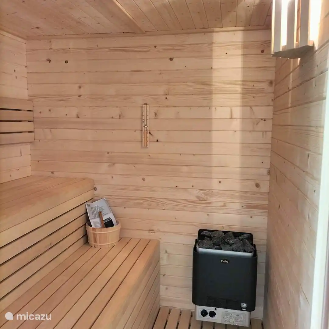 Entspannen Sie sich in der Sauna und lassen Sie den ganzen Stress hinter sich, ultimative Entspannung in Ihrem Urlaub. Bald zu öffnen!