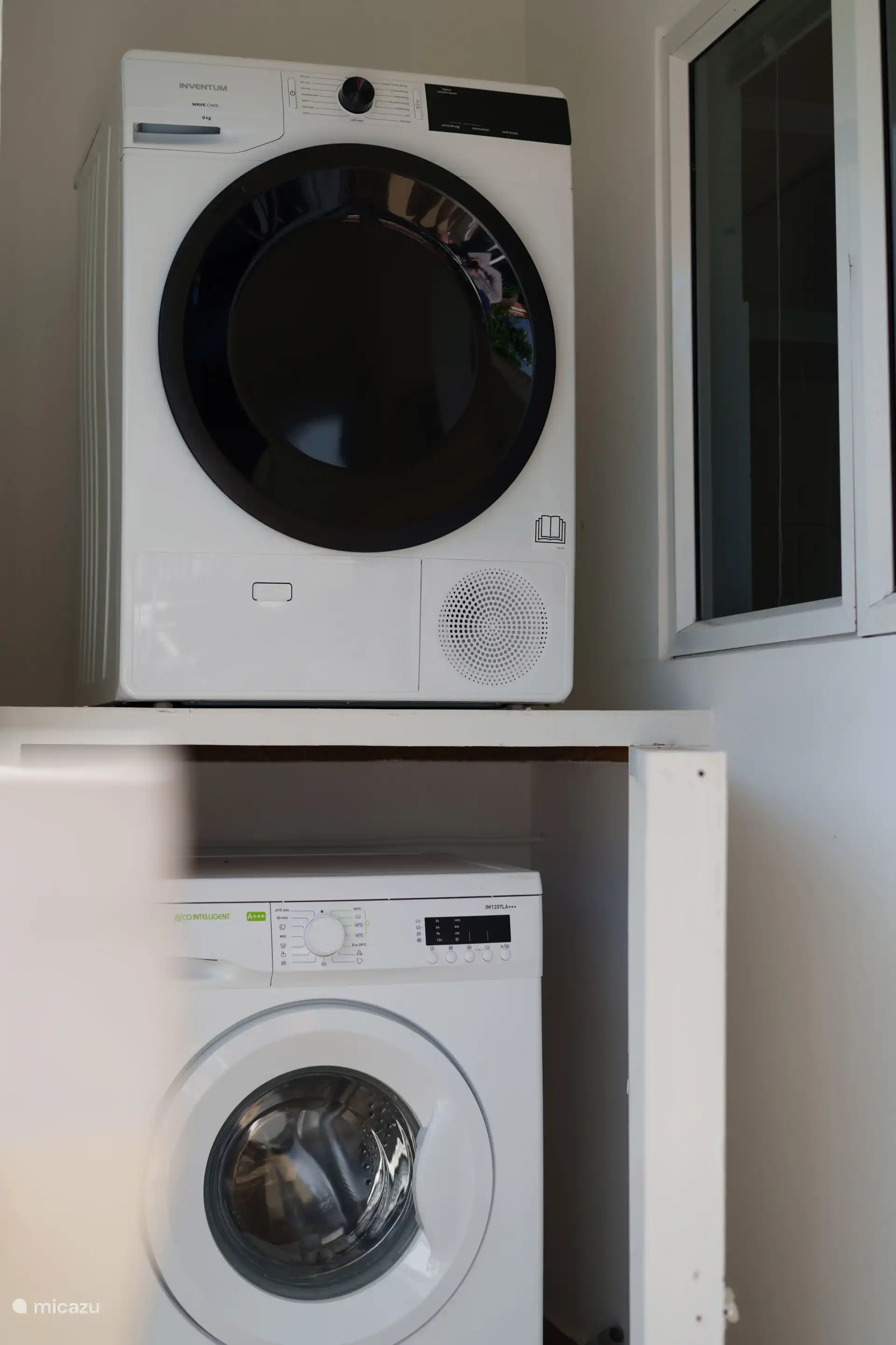 Waschmaschine und Trockner