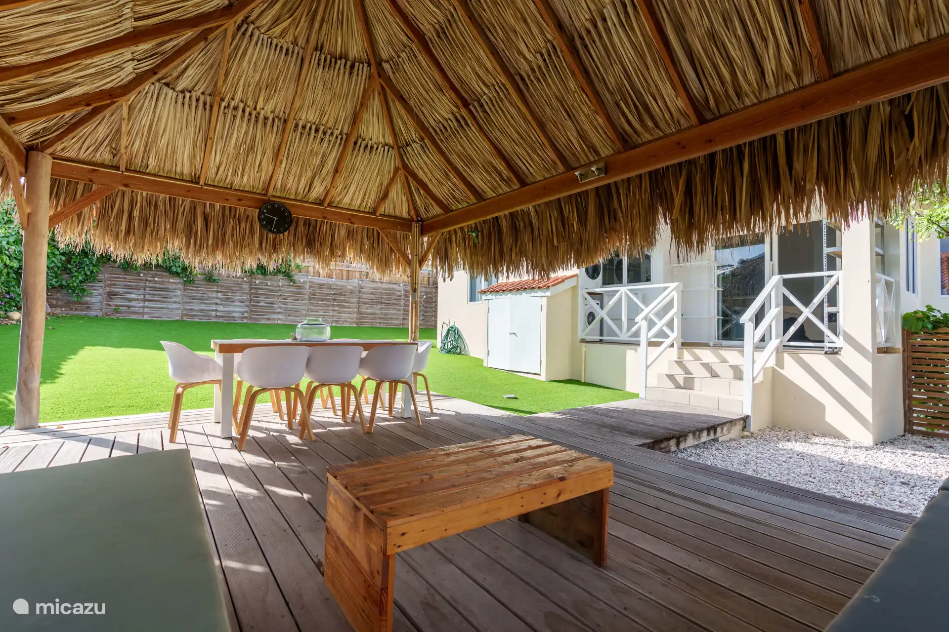 Lounge-Set auf der Terrasse