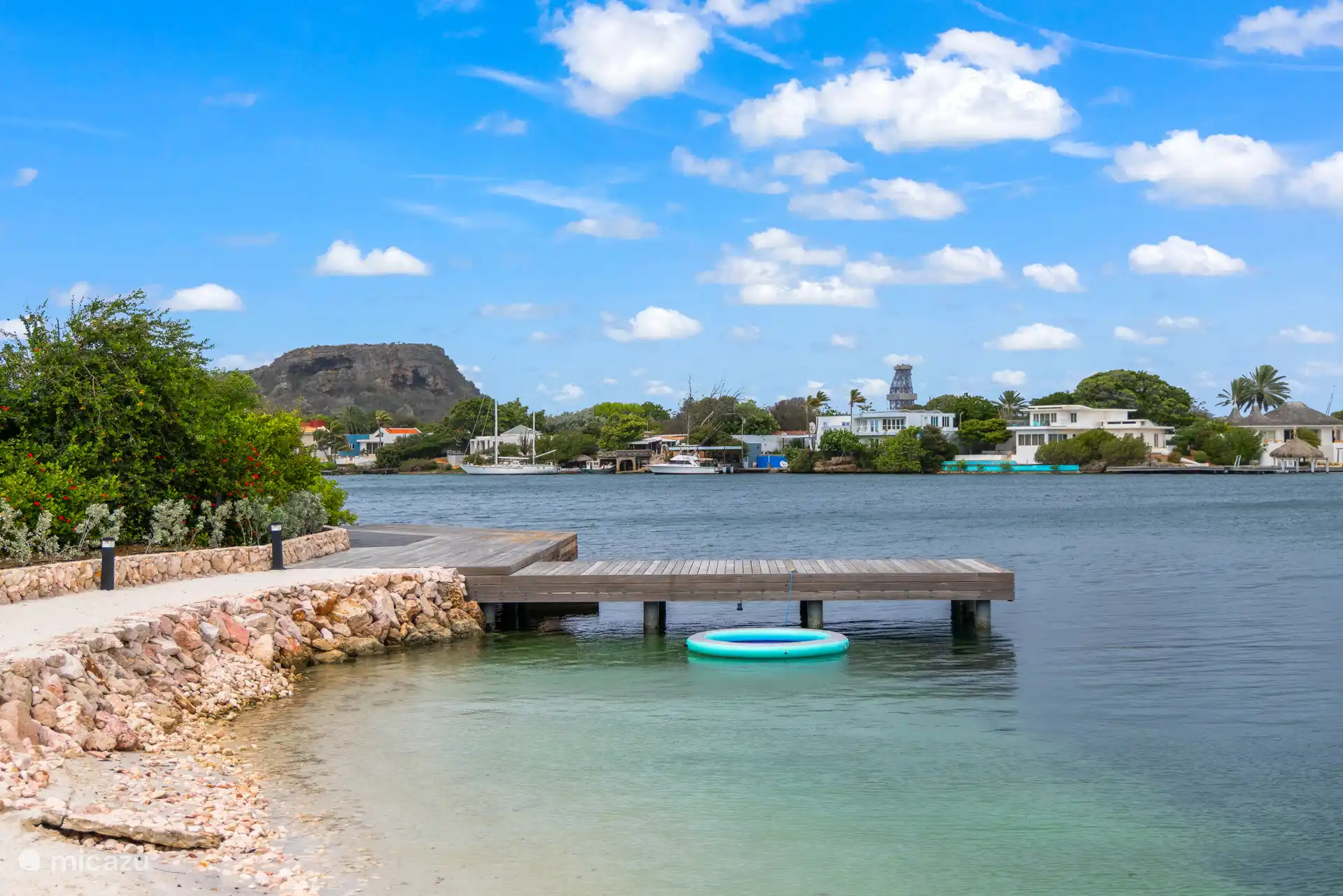 Können Sie sich schon sehen, wie Sie in dieser Wasserhängematte liegen?