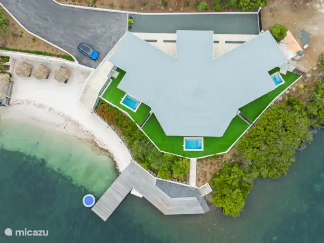 Dolce Vita Beach - Waterfront C huren in Curaçao, Banda Ariba (oost), Jan Sofat - bungalow Bovenaanzicht van het huis. Bungalow C licht aan de rechterkant