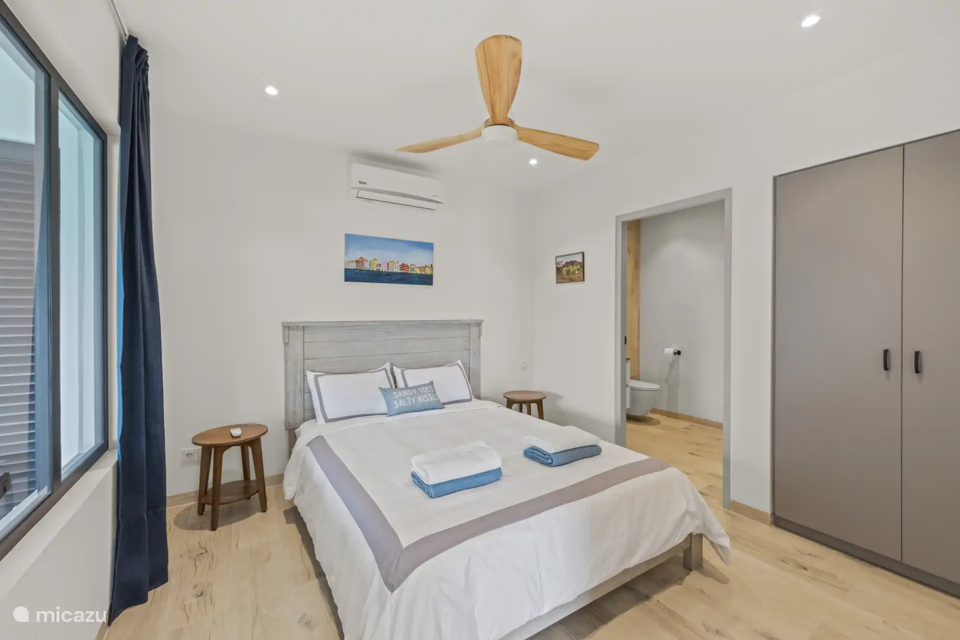 Komfortables, klimatisiertes Schlafzimmer mit eigenem Bad