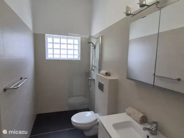 Location de Vacances Curaçao, Curaçao-Centre, Saliña, villa - Casa Seru Zen Salle de bain attenante #2