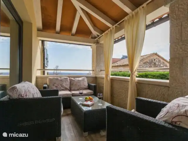 Villa Anabel | Croatie, Istrie, Kastelir-Labinci - villa balcon