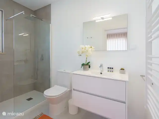 Villa Lola en Portugal, Costa de Lisboa, Lourinha  - villa Baño 1