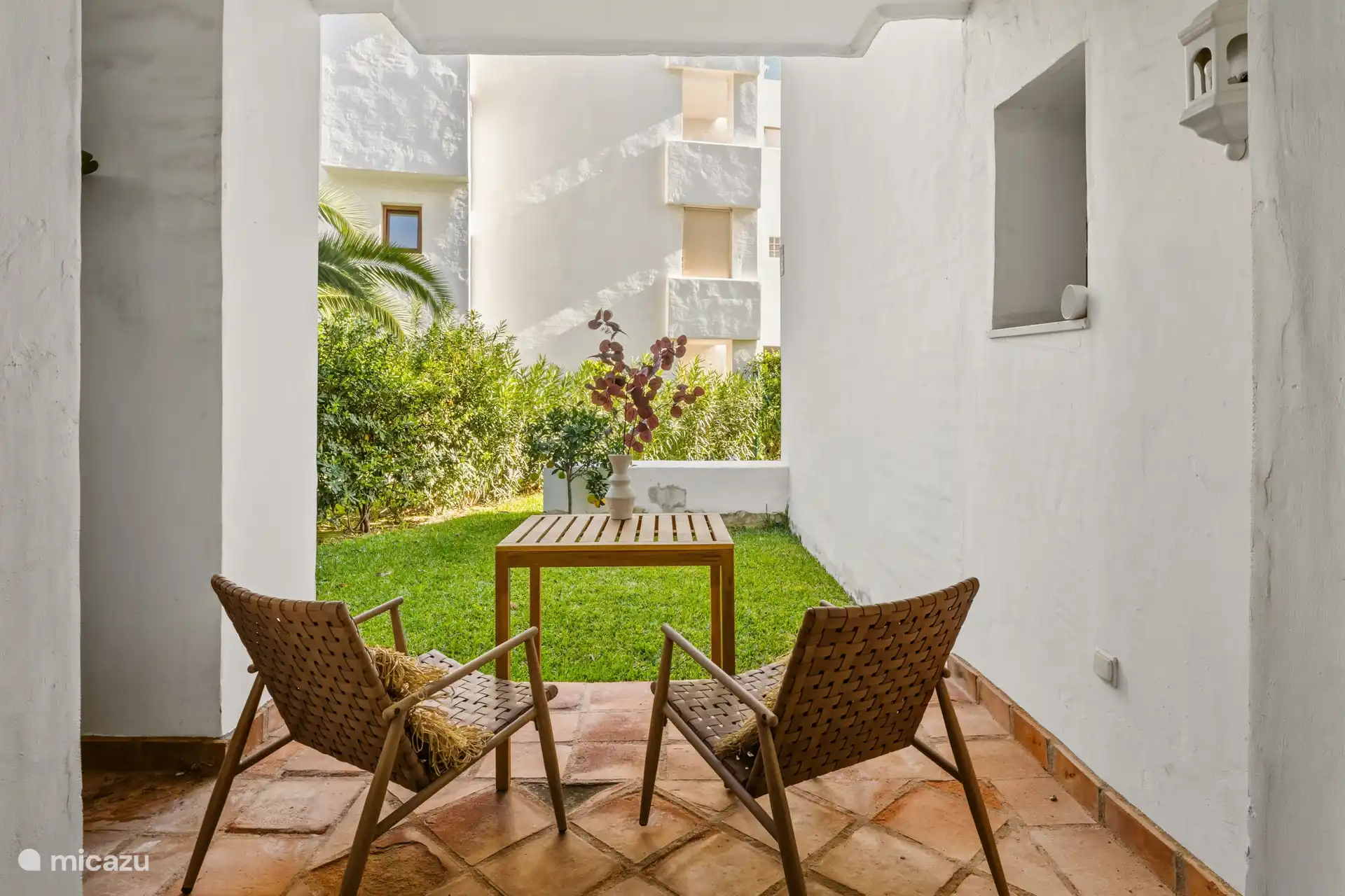Terrasse adjacente à la chambre principale