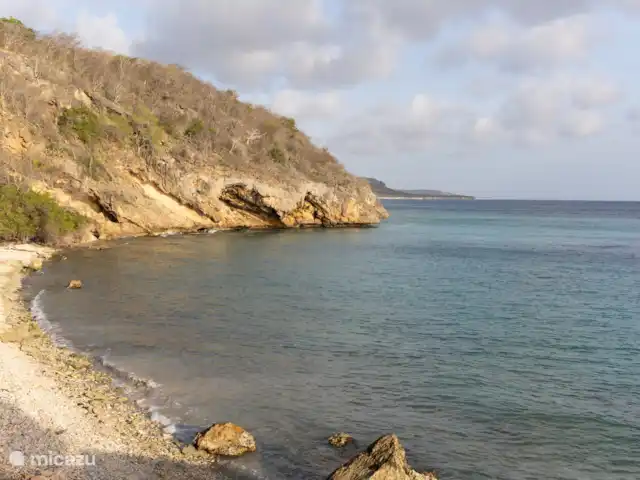 Villa Playa Hundu | Curaçao, Banda Abou (ouest), Santa Martha - villa Playa Hundu accessible par des escaliers ou un monorail privé.