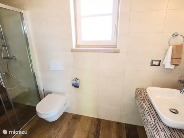 Villa Elizabet en Croacia, Istria, Kastelir-Labinci - villa baño