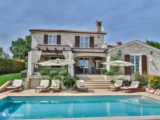 Villa Elizabet en Croacia, Istria, Kastelir-Labinci - villa La villa