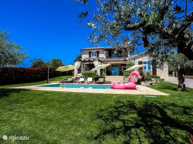 Villa Elizabet en Croacia, Istria, Kastelir-Labinci - villa Jardín + Piscina