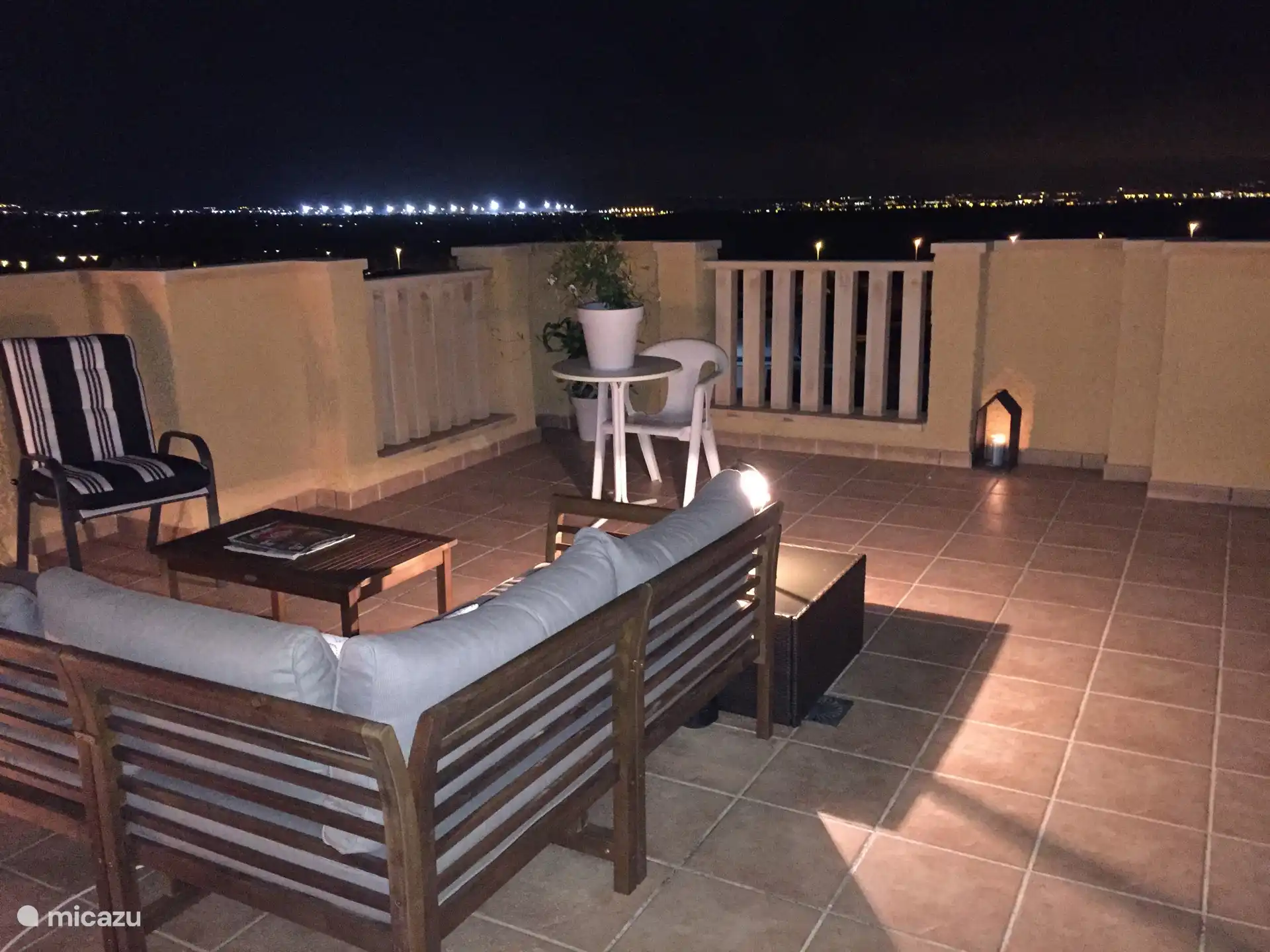 The upstairs terrace