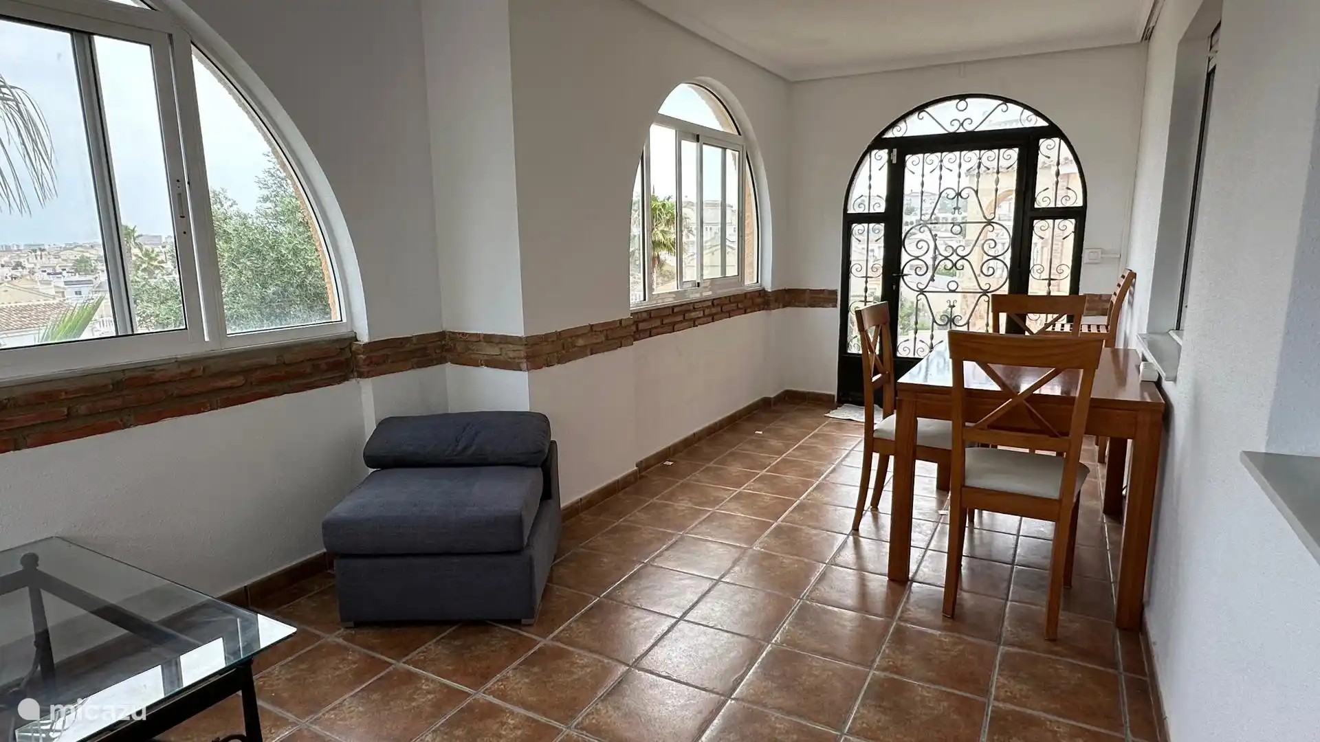 Covered terrace on the ground floor