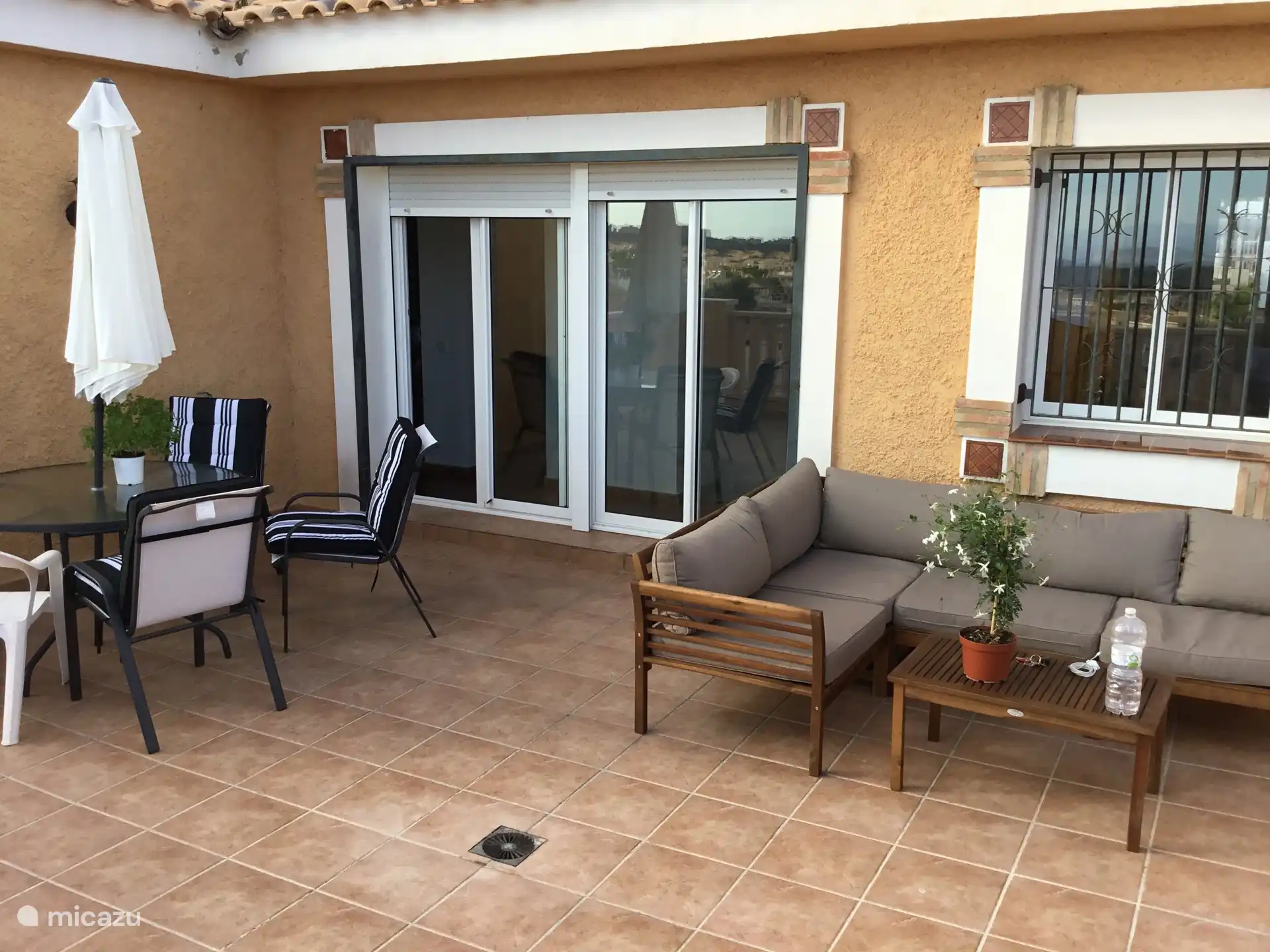 The upstairs terrace