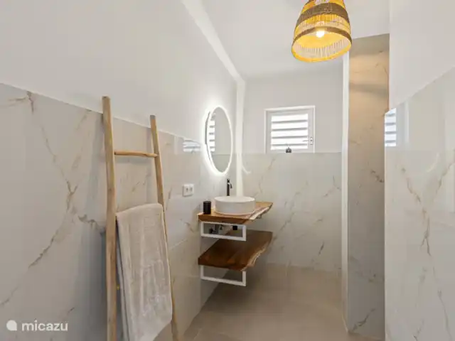 Villa Glan  huren in Curaçao, Banda Abou (west), Fontein - villa Badkamer benedenverdieping