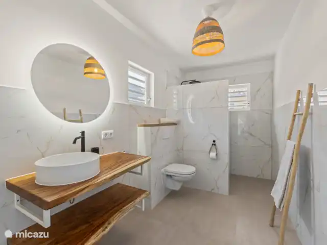 Villa Glan  huren in Curaçao, Banda Abou (west), Fontein - villa Badkamer bovenverdieping