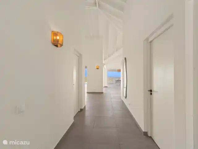 Villa Glan  huren in Curaçao, Banda Abou (west), Fontein - villa Binnenkomst / hal