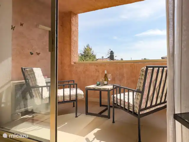 Location de Vacances France, Côte d'Azur, Cagnes-sur-Mer, appartement -  Parc des Vespins Charme Réservé aux adultes Balcon