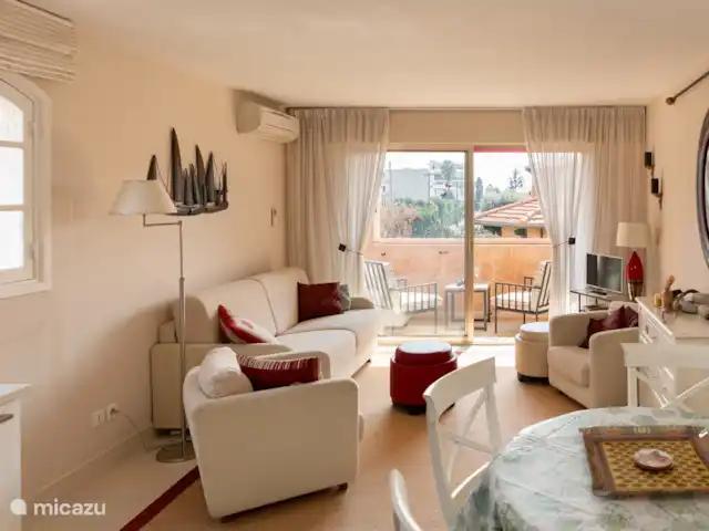 Location de Vacances France, Côte d'Azur, Cagnes-sur-Mer, appartement -  Parc des Vespins Charme Réservé aux adultes Salon