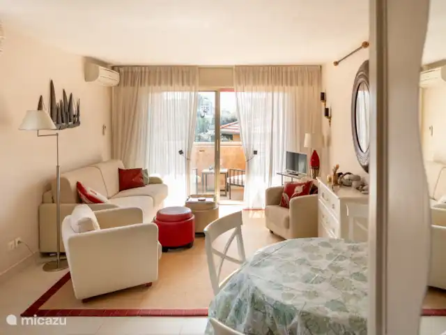 Location de Vacances France, Côte d'Azur, Cagnes-sur-Mer, appartement -  Parc des Vespins Charme Réservé aux adultes Salon