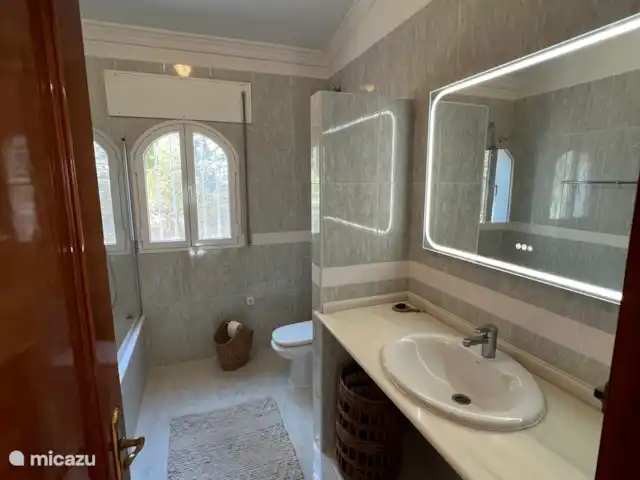 Casa La Fuente huren in Spanje, Andalusië, Arenas - villa Gerenoveerde badkamer