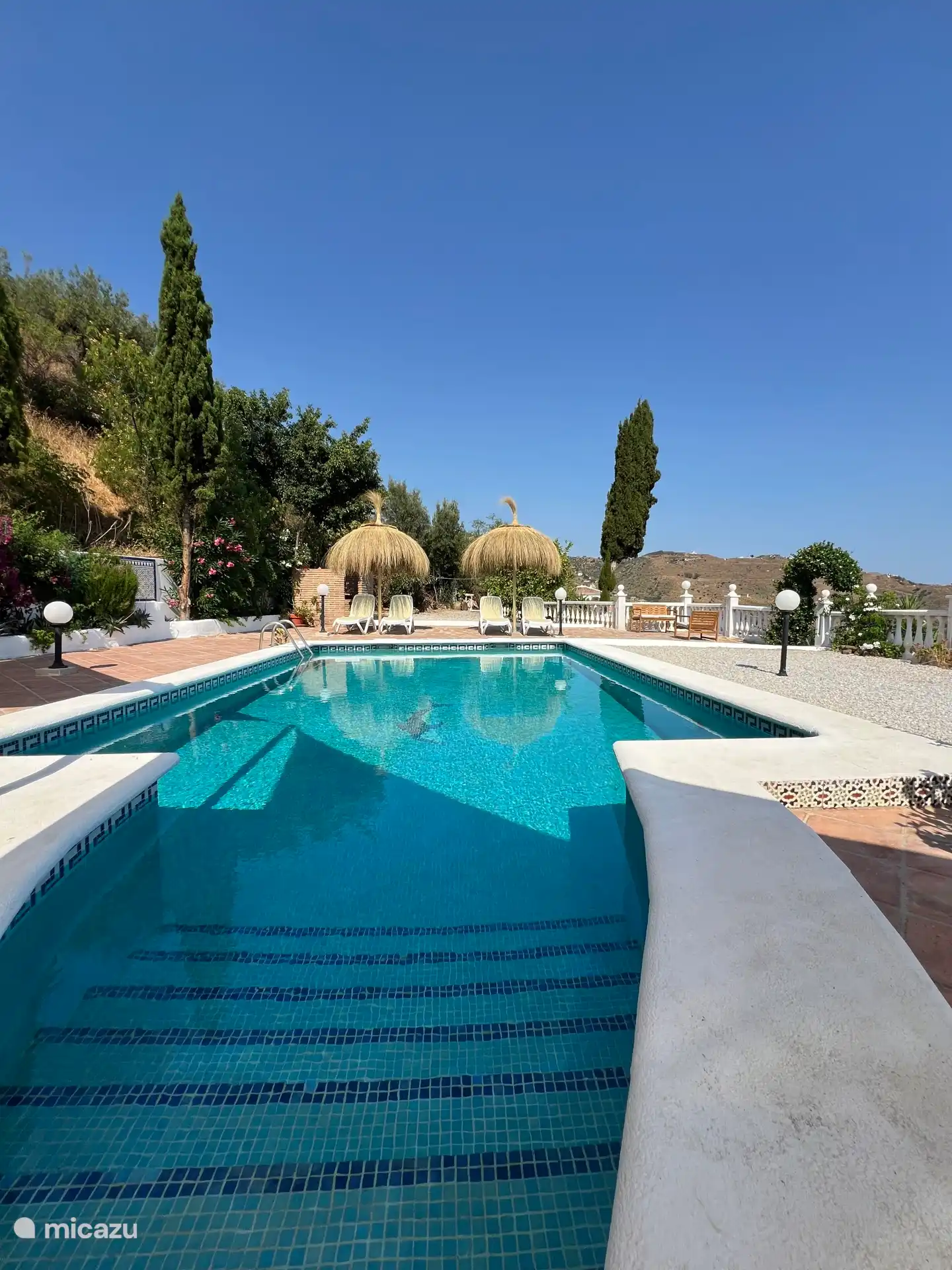 Stufen für den Pool