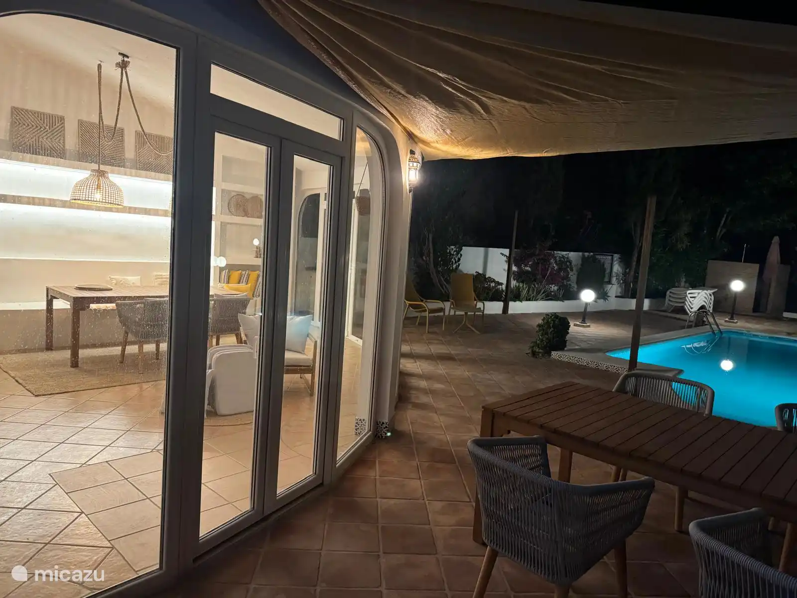 Außenbereich inkl. Beleuchtung