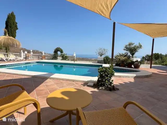 Casa La Fuente huren in Spanje, Andalusië, Arenas - villa Extra zithoek buiten stoelen en tafel