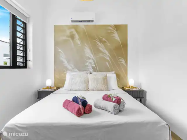 apartamento en Curazao, Banda Arriba (este), Jan Thiel – Penthouse Sunny Palm Curazao Dormitorio 2 con aire acondicionado