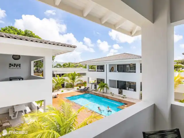 apartamento en Curazao, Banda Arriba (este), Jan Thiel – Penthouse Sunny Palm Curazao Vista a la piscina
