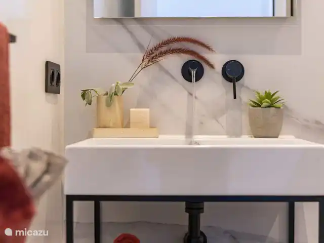 apartamento en Curazao, Banda Arriba (este), Jan Thiel – Penthouse Sunny Palm Curazao Baño 2