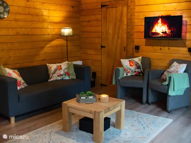 Chalet Birdsong | Pays-Bas, Gueldre, Wells - chalet Le salon avec trois canapés et deux chaises