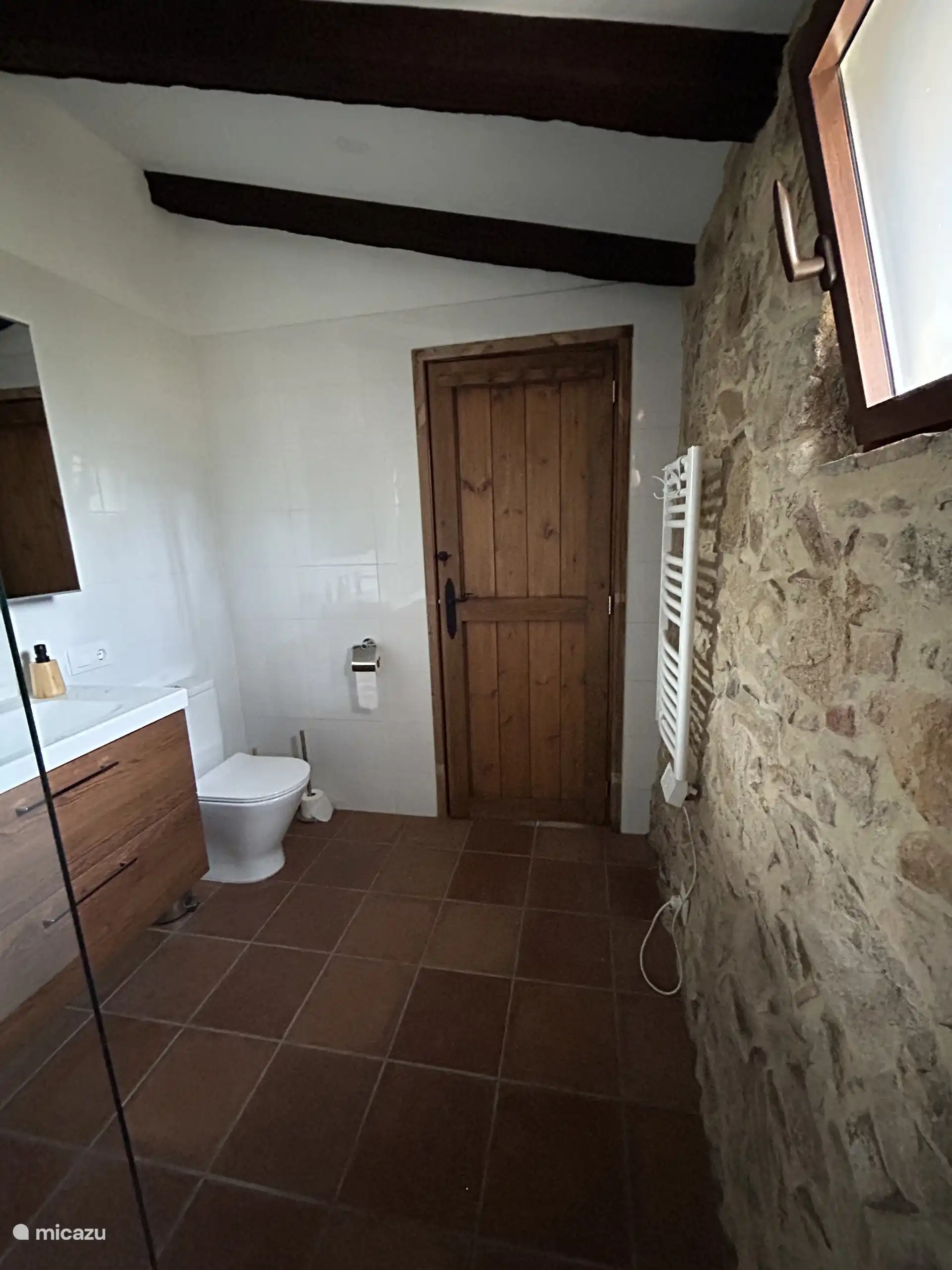 Radiateur dans la salle de bain