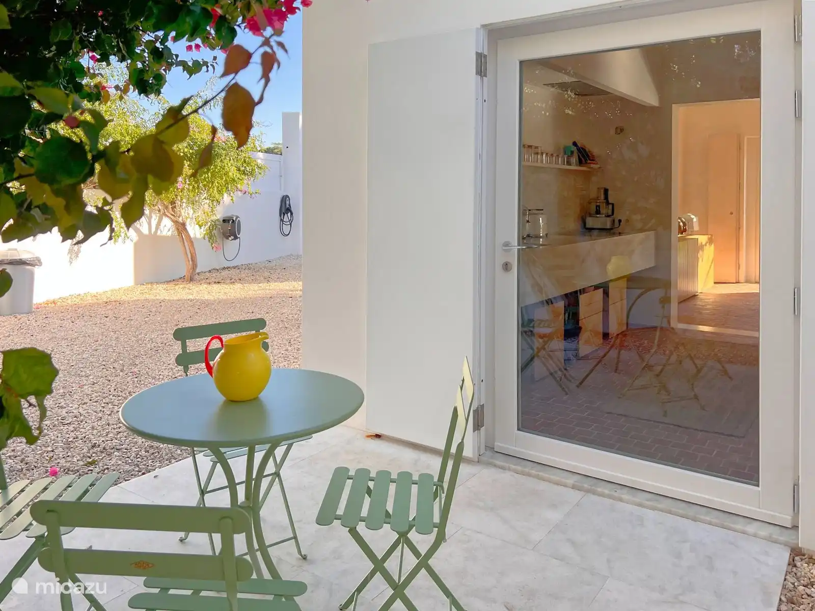 Terraza junto a la cocina