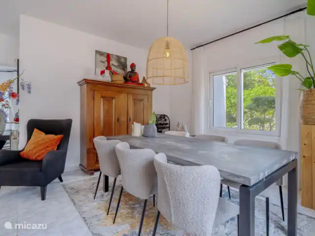 Casa La Paz | Espagne, Costa Blanca, Moraira - villa Que vous mangiez à l’intérieur ou à l’extérieur, le confort passe avant tout.