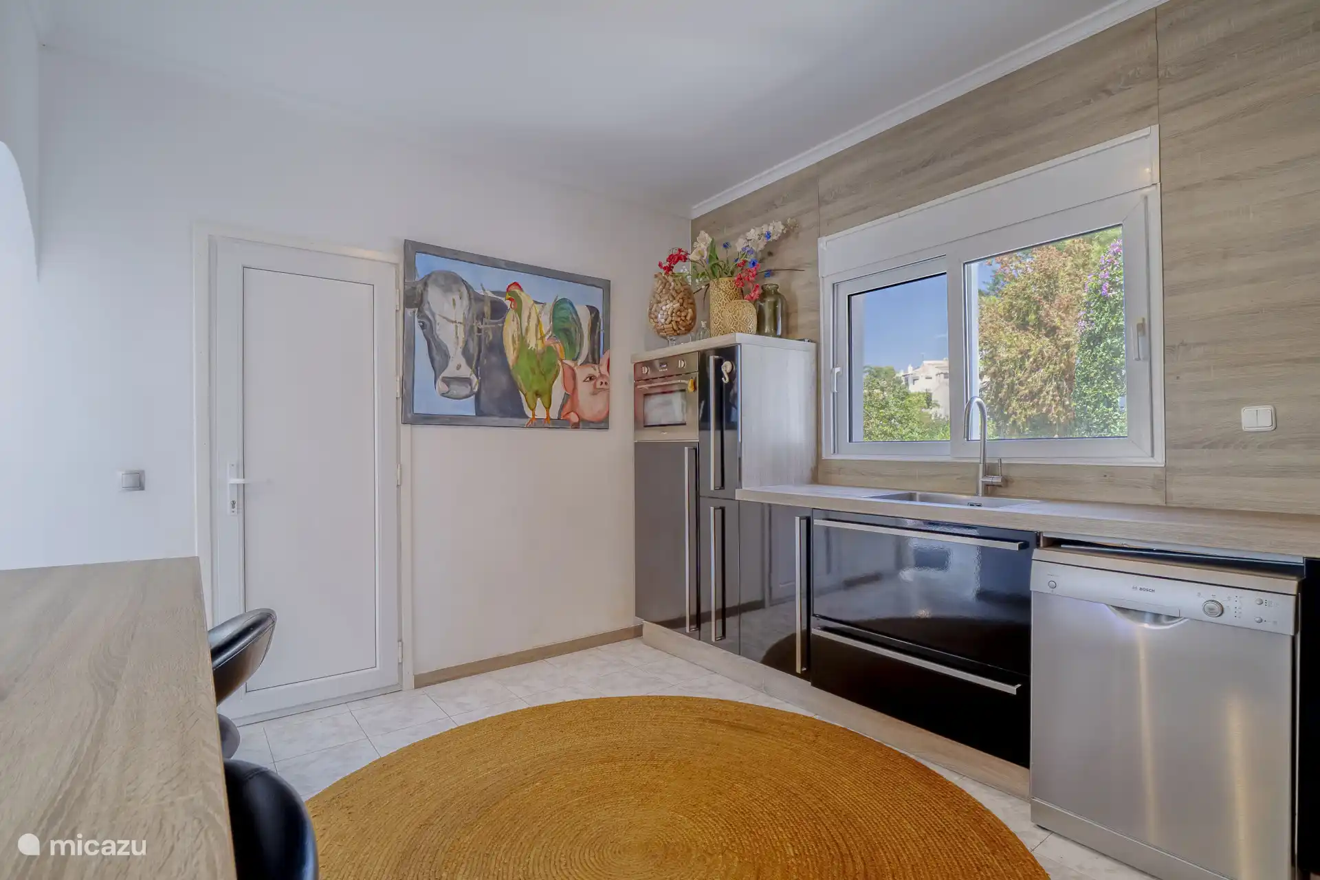 Hier werden Sie sich pudelwohl fühlen – auch beim Kochen.