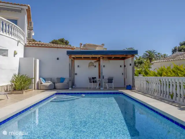 Casa La Paz | Espagne, Costa Blanca, Moraira - villa Le jardin : verdoyant, spacieux et entièrement clôturé.